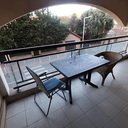 Apartment A&h Homes - - Near Train Station