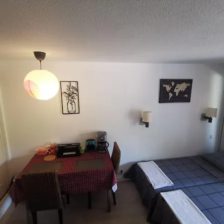 Apartment A&h Homes - - Near Train Station *